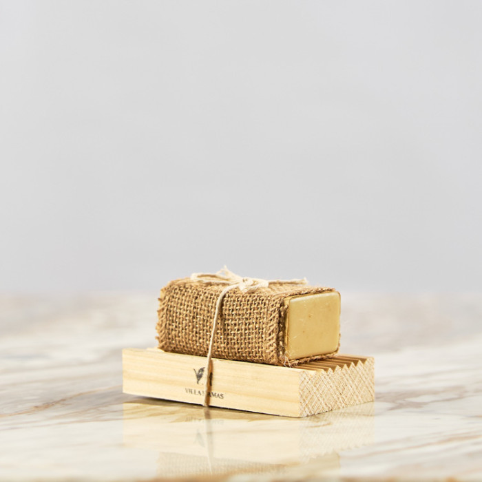 GOAT MILK SOAP - MORINGA LEAVES (WITH WOODEN BASE)